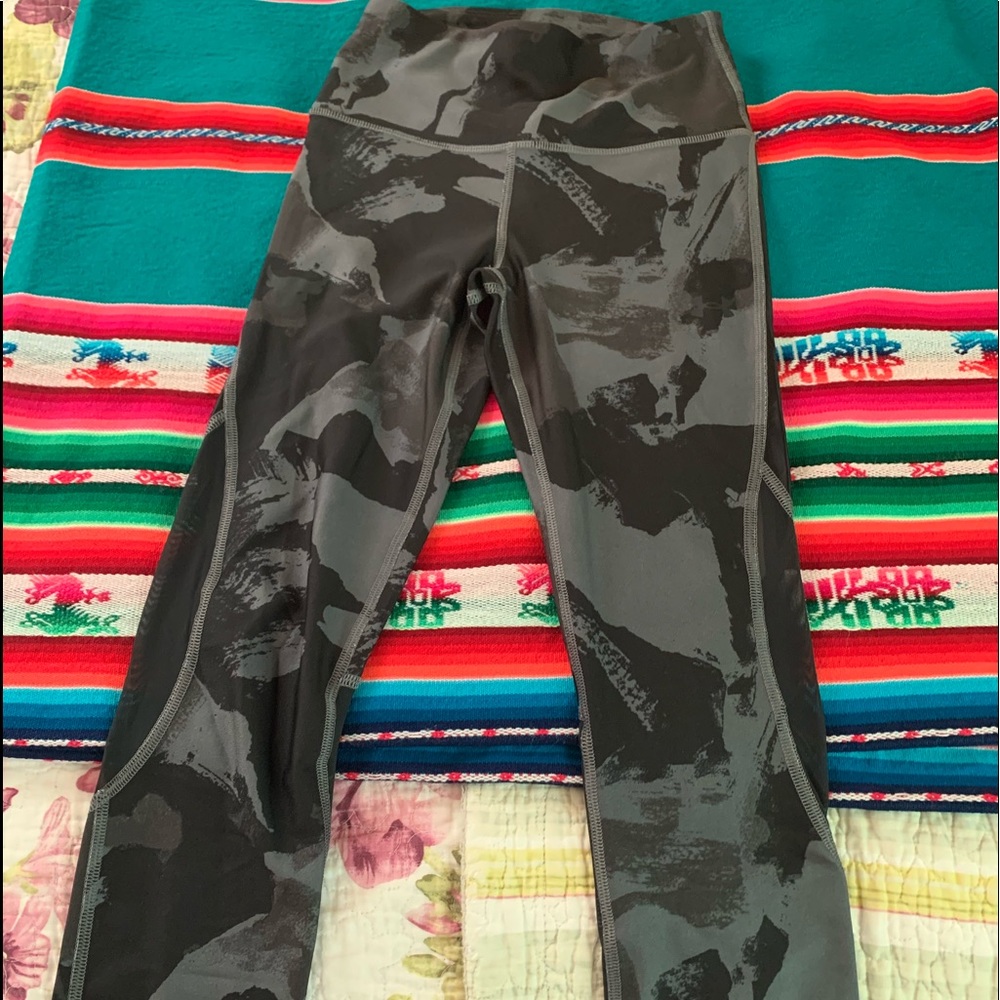 W Project Rock Ankle Legging